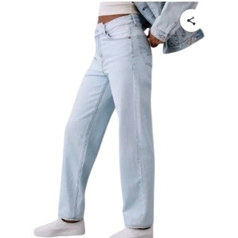 American Eagle Strigid Highest Waist Crossover Baggy Straight Jeans Light Wash 4 - Picture 2 of 16
